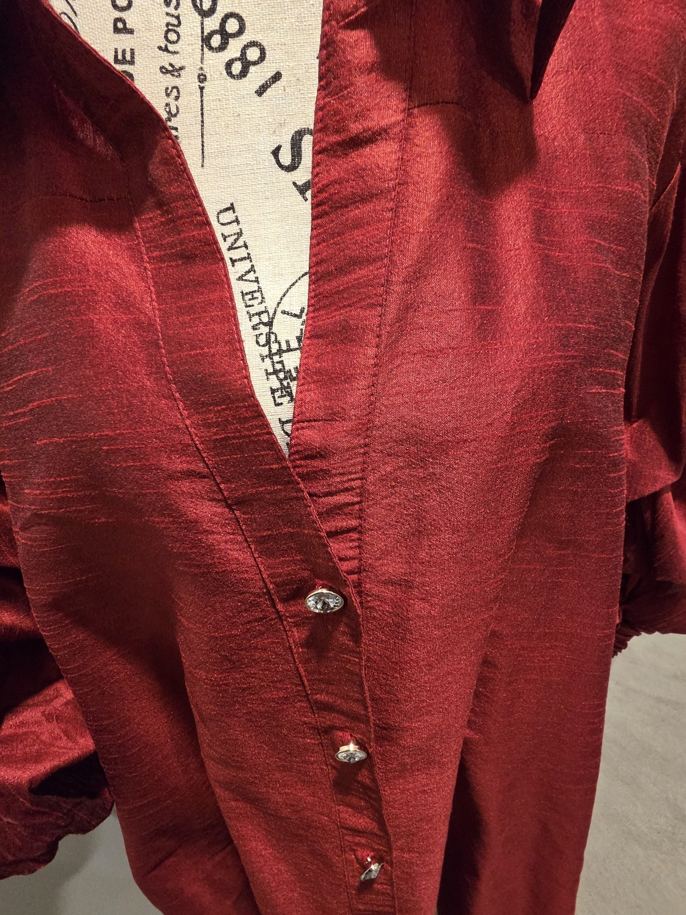 Women’s High-Low Button-Front Swing Dress in Deep Red - Picture 3 of 8